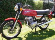 CB125T
